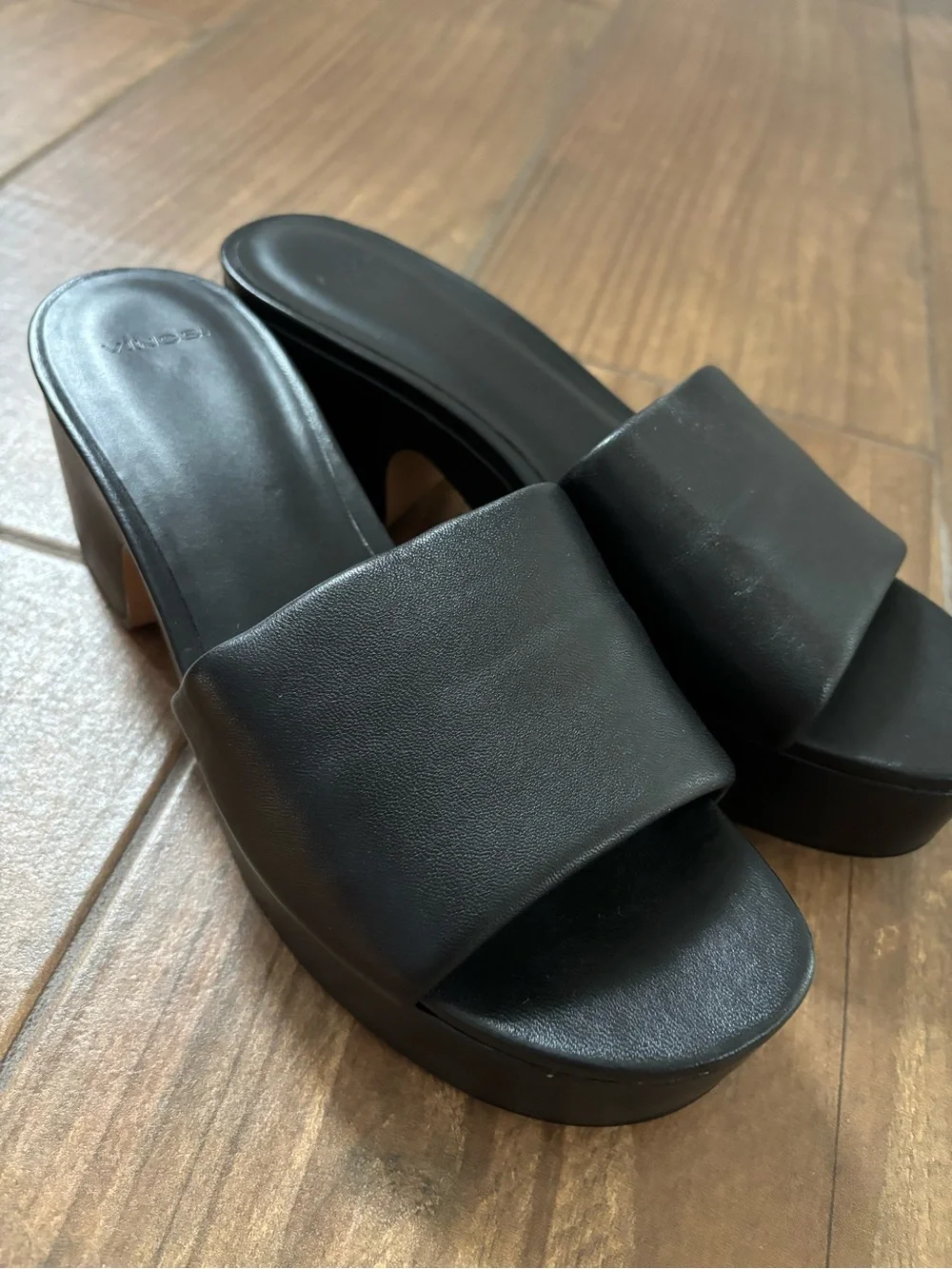 Vince black leather